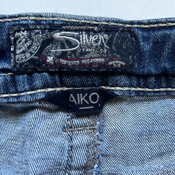 Silver Jean Shorts - Picture 3 of 4